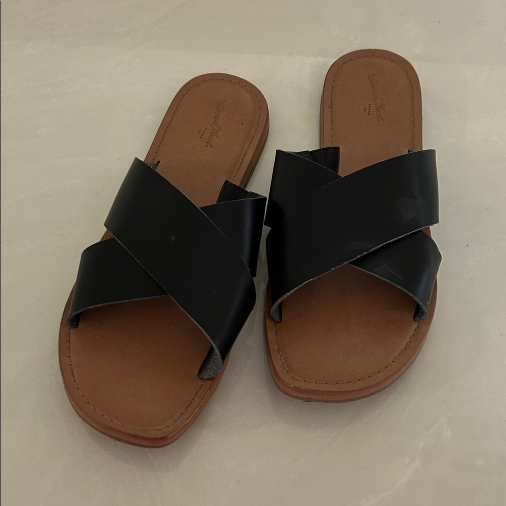 Black Cross-Strap Slide Sandals - Women